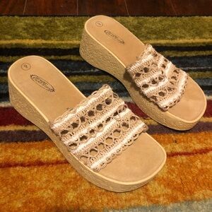 “Lower east side” Y2K/90s Cream macrame platform sandals
